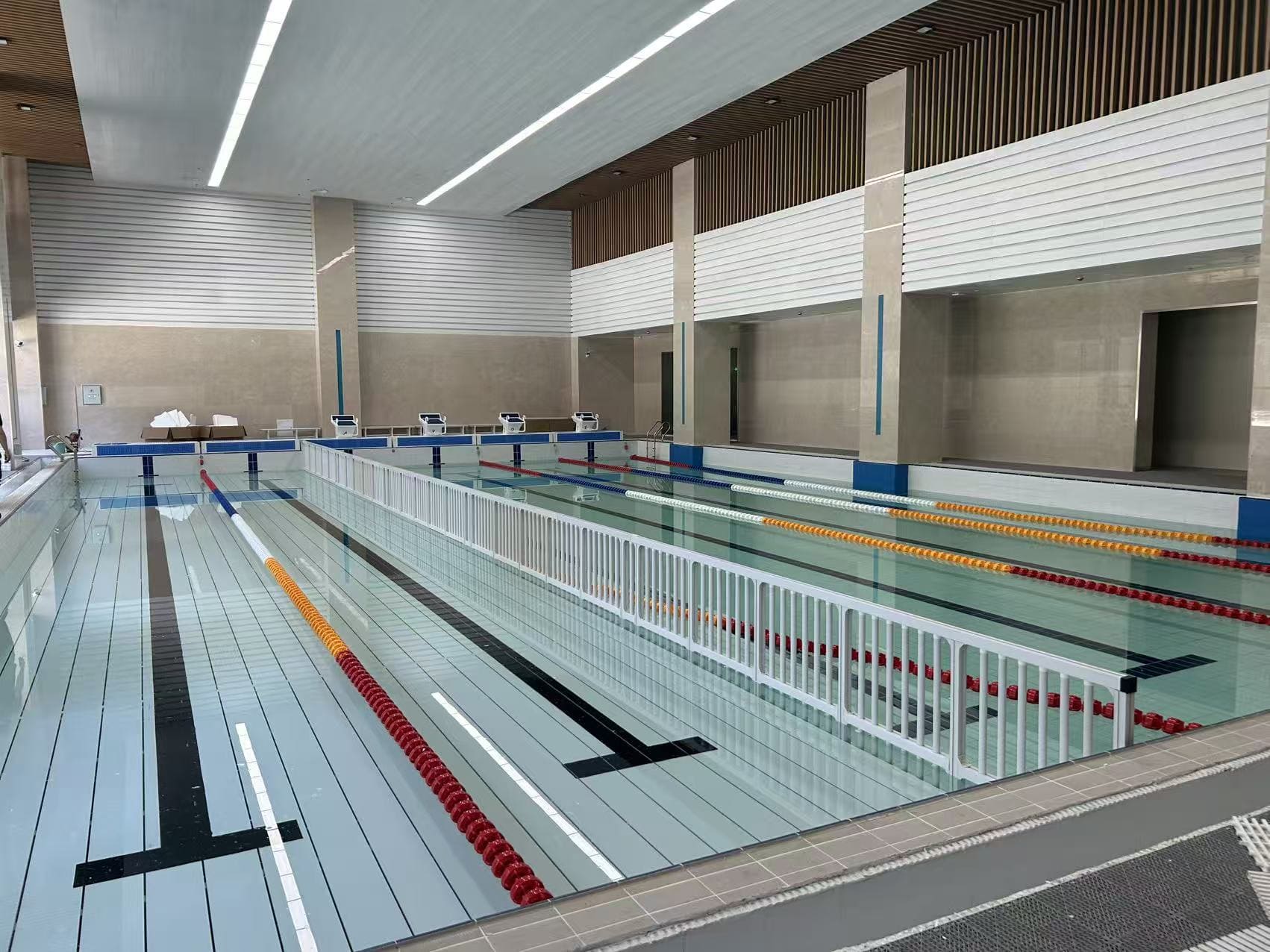 合肥市新华公学室内泳池